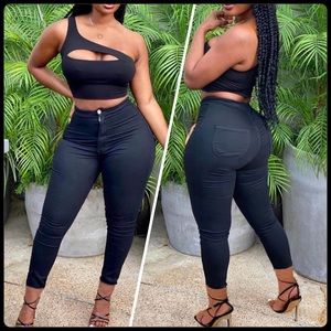 Basic Black Jeans